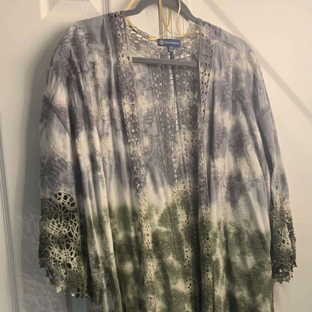 Women’s Blouses